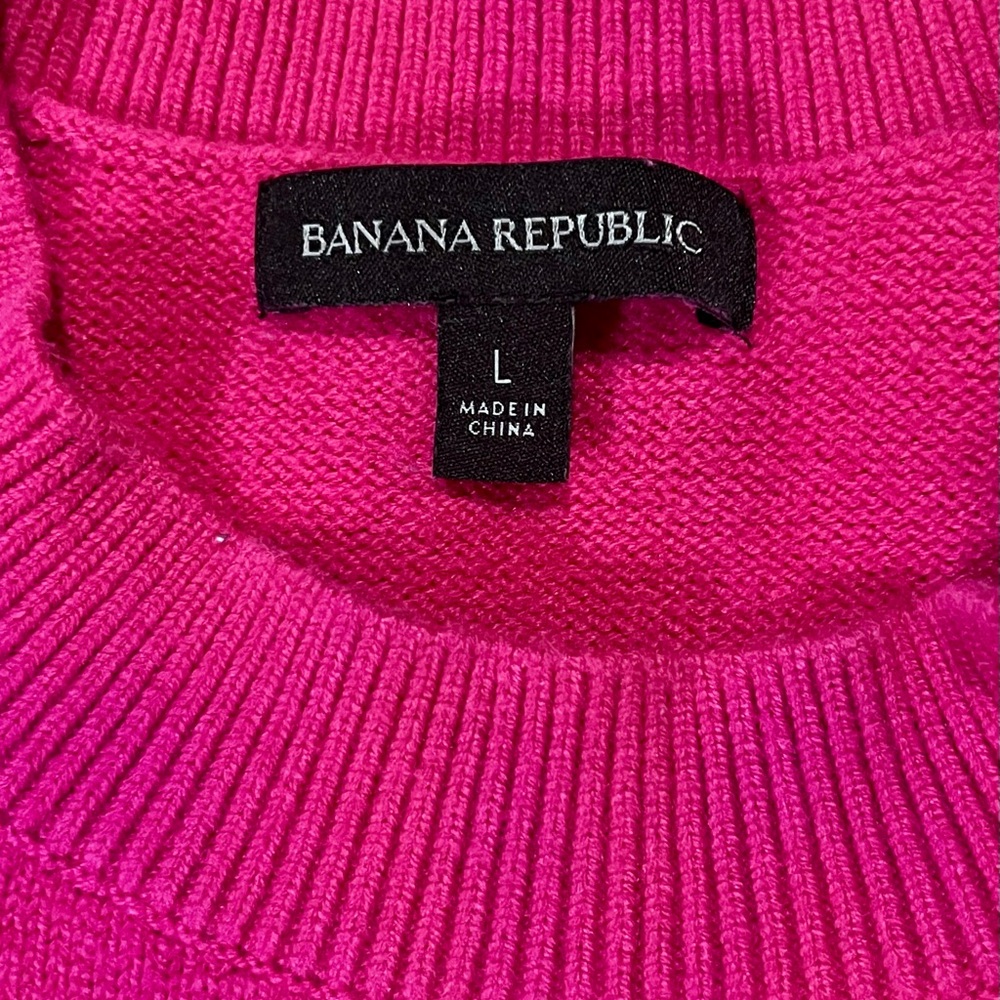 Banana Republic Women's Pink Crew Neck Sweater